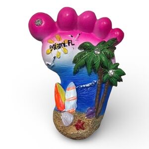 Miami Florida Souvenir Colorful Beach Palm Trees Pink Foot Magnet